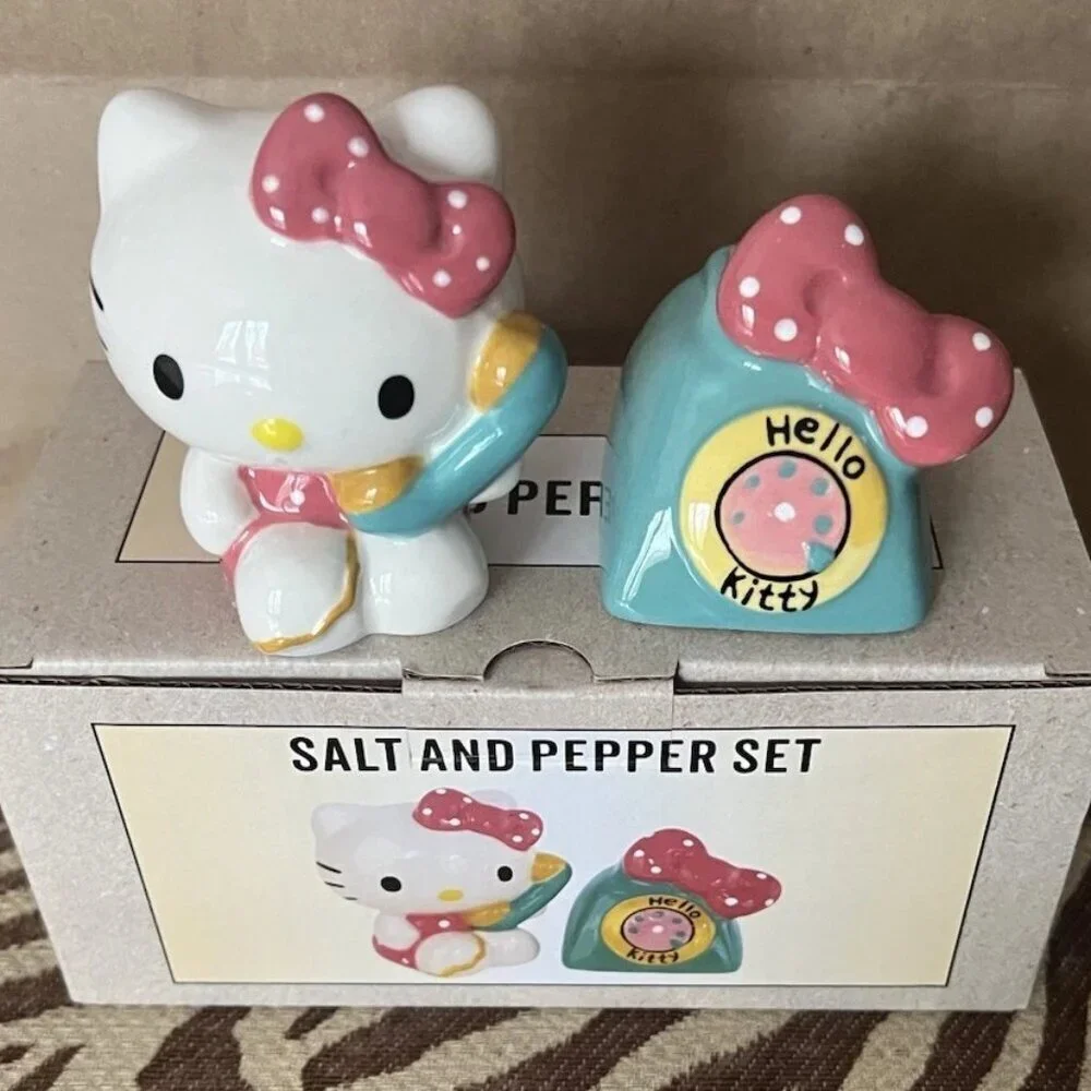 NEW Sanrio Hello Kitty Phone A Friend Blue Sky Salt & Pepper Shaker Set